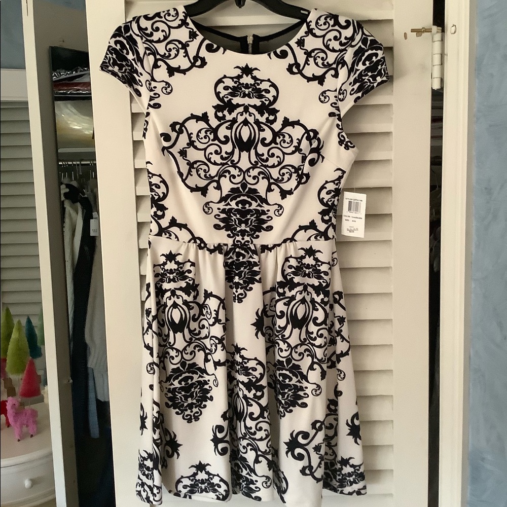 B. Darlin dress.